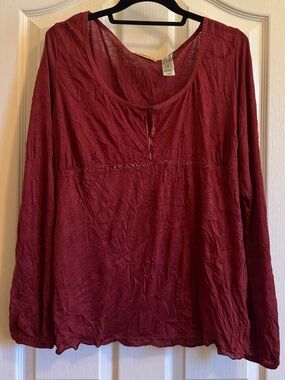 Stamp 10 Crinkle Texture Maroon Top